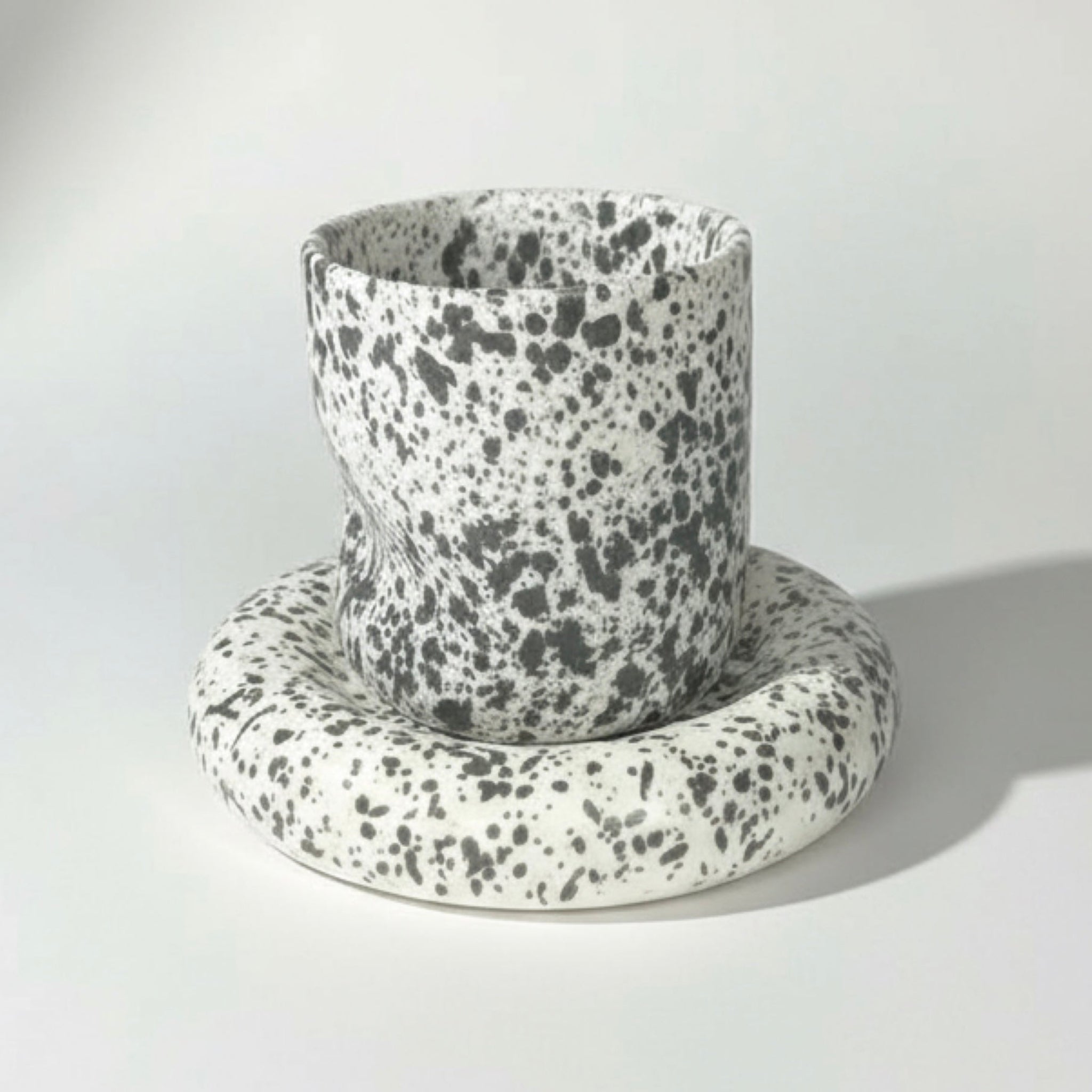 Thumb Hug Cup & Saucer